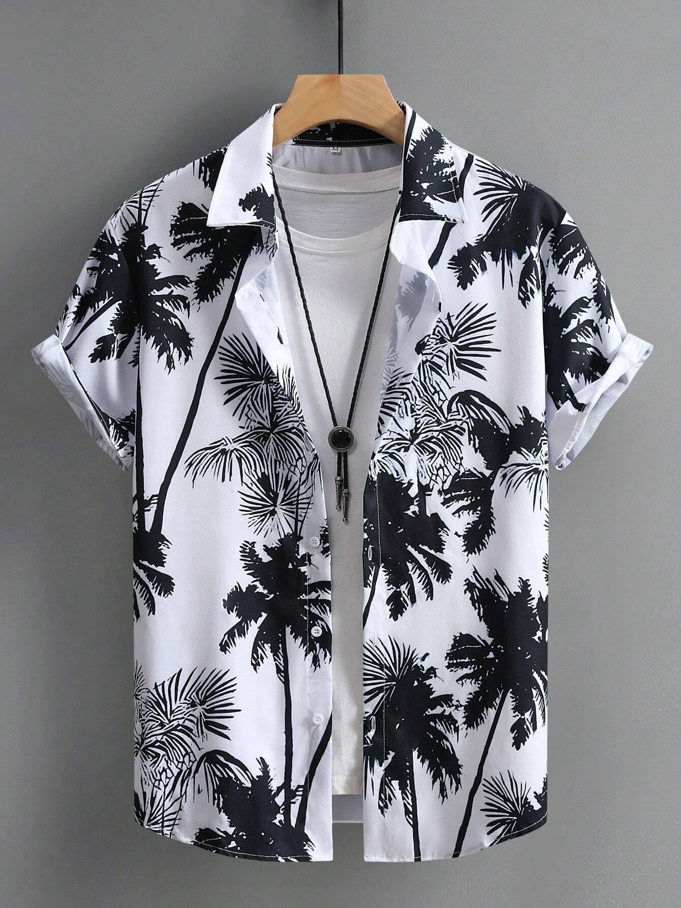 Camisa con estampado de palmeras