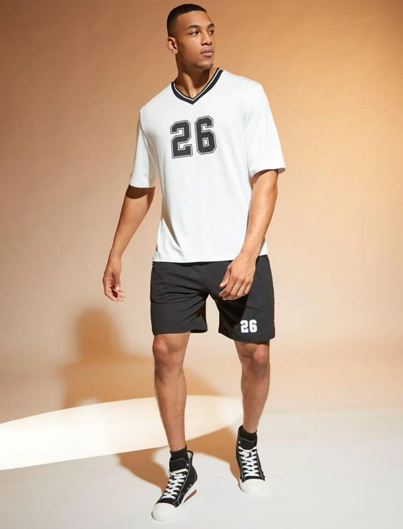 Camiseta con estampado & short oversize