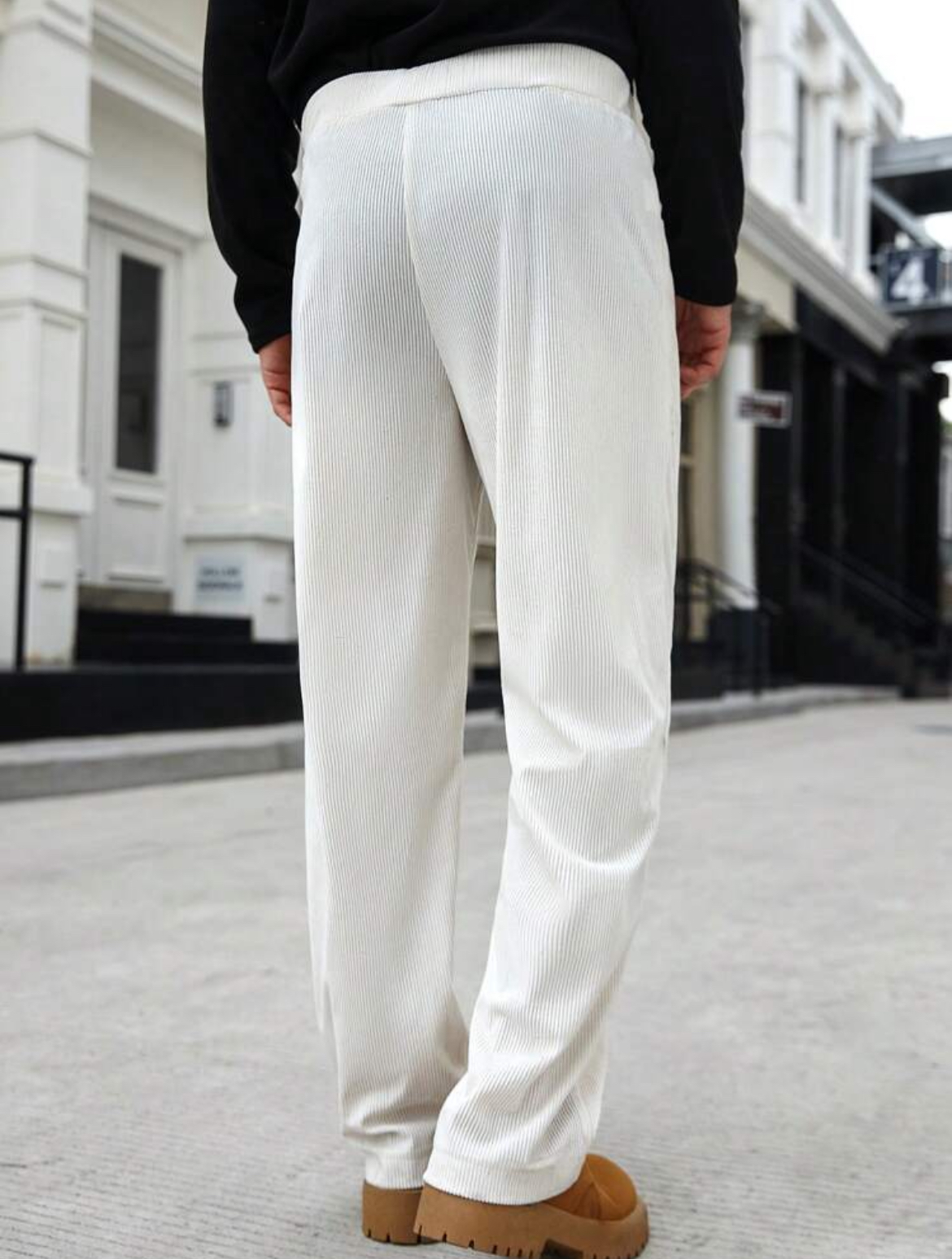 L(40) - Pantalón casual de pana liso