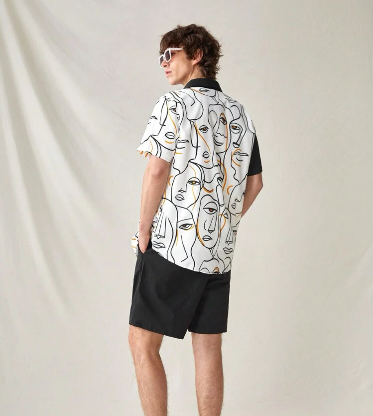 M - Camisa con estampado de figura & short
