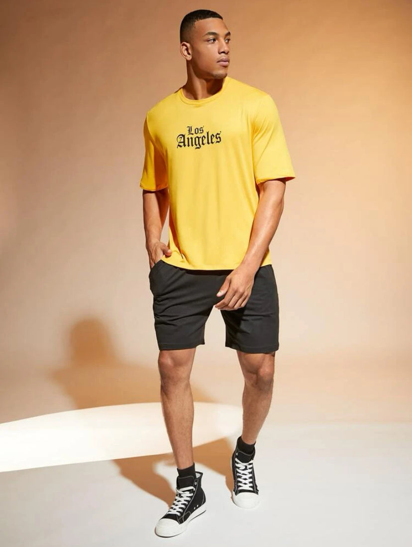 Camiseta con estampado & short oversize