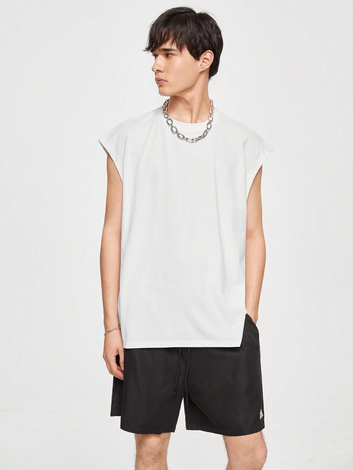 Camiseta sin manga & short