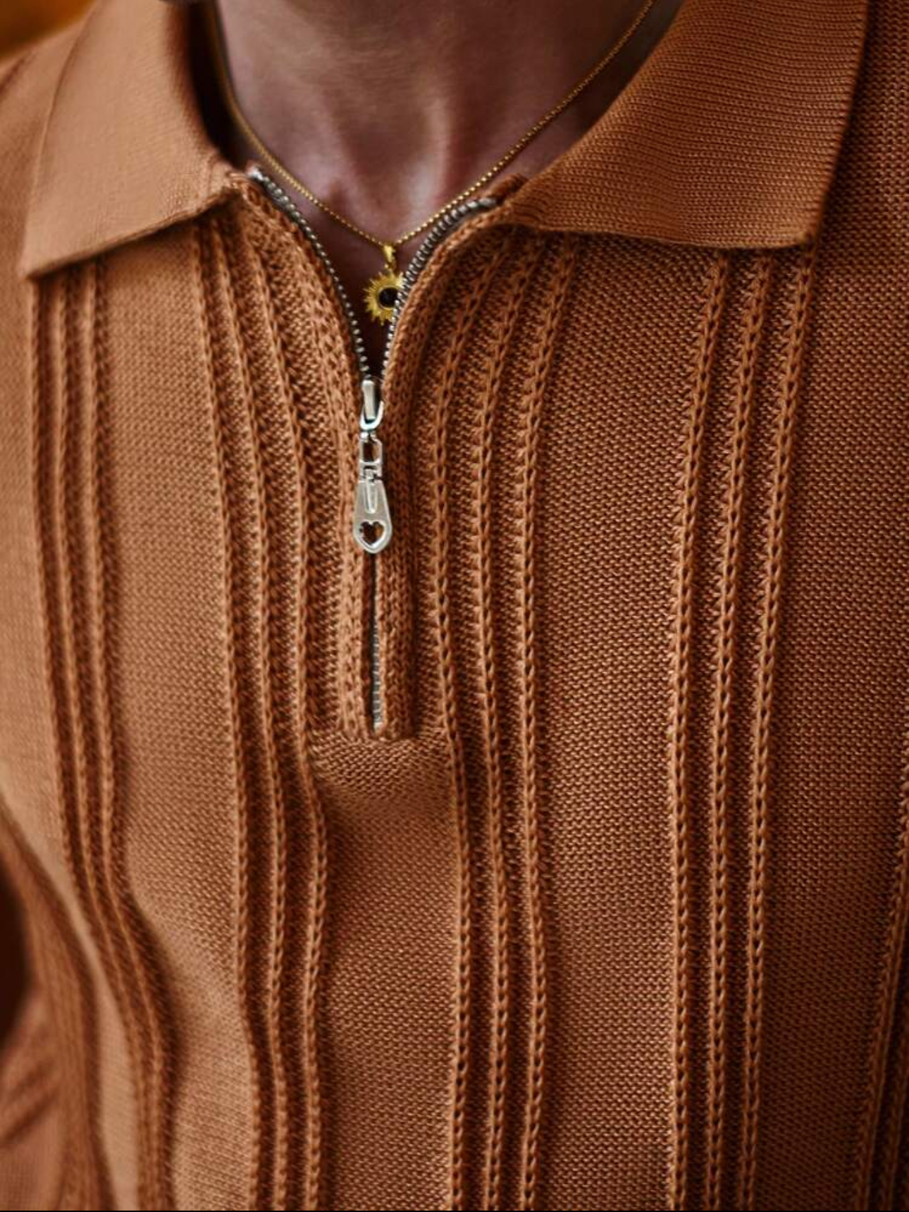 L - Polo de punto media cremallera