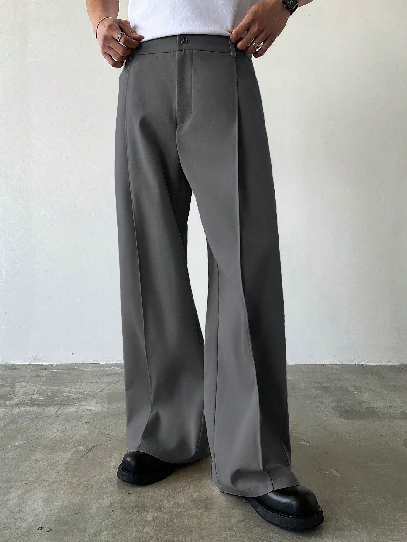 Pantalón ancho